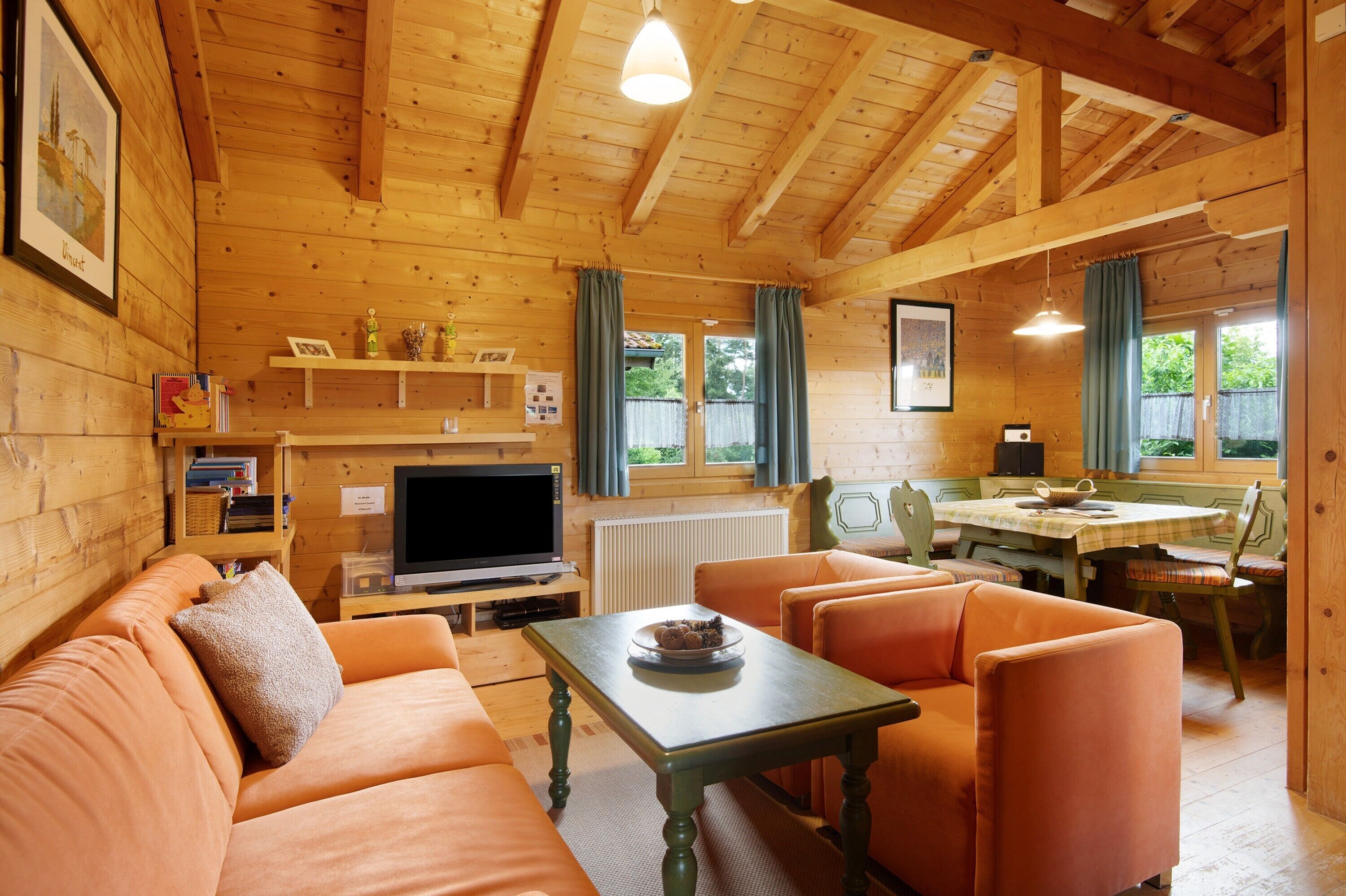 Televisión, tenis de mesa y estéreo 