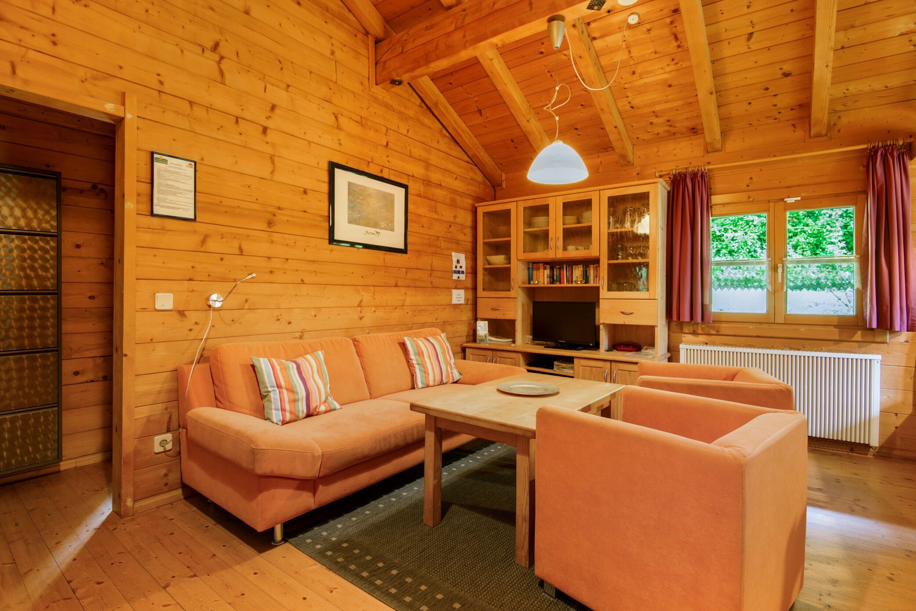 Televisión, tenis de mesa y estéreo 