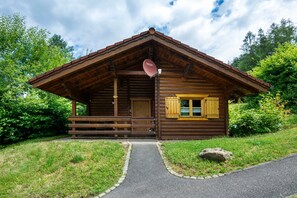 Exterior - Apartment 'Blockhaus Hedwig Zwei' with Shared Pool, Private Terrace and Wi-Fi (Stamsried)