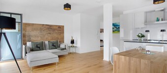 Apartment 'Design Ferienwohnung Am Chiemsee' with Private Terrace, Private Garden and Wi-Fi