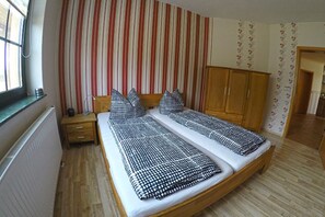 2 quartos, Wi-Fi de cortesia, roupa de cama