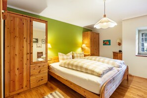 4 habitaciones, wifi gratis y ropa de cama 