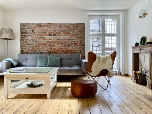 Holiday Home 'Ferienhaus bei Juste' with Private Terrace, Shared Garden and Wi-Fi