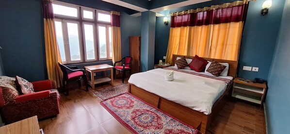 Kolmen hengen standard-huone | Ilmainen Wi-Fi, vuodevaatteet