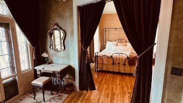 Suite Grand, 1 cama de matrimonio grande, no fumadores | 1 dormitorio, ropa de cama de alta calidad, decoración individual