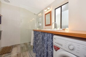 Douche, papier toilette