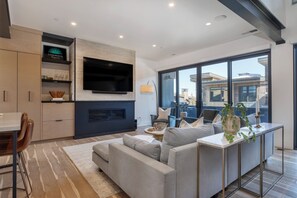 Smart TV, fireplace, offices