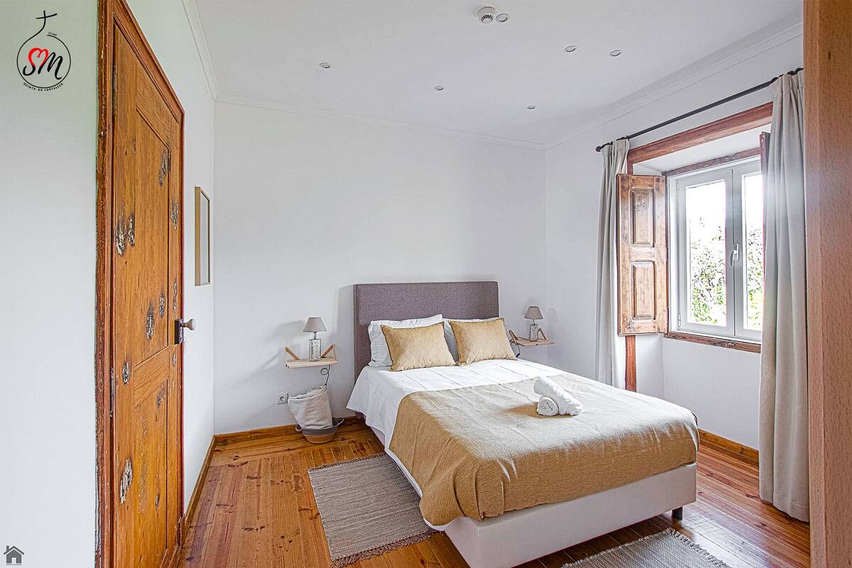 Economy Double Room, 1 Double Bed, Non Smoking, Private Bathroom | WiFi (free), bed sheets