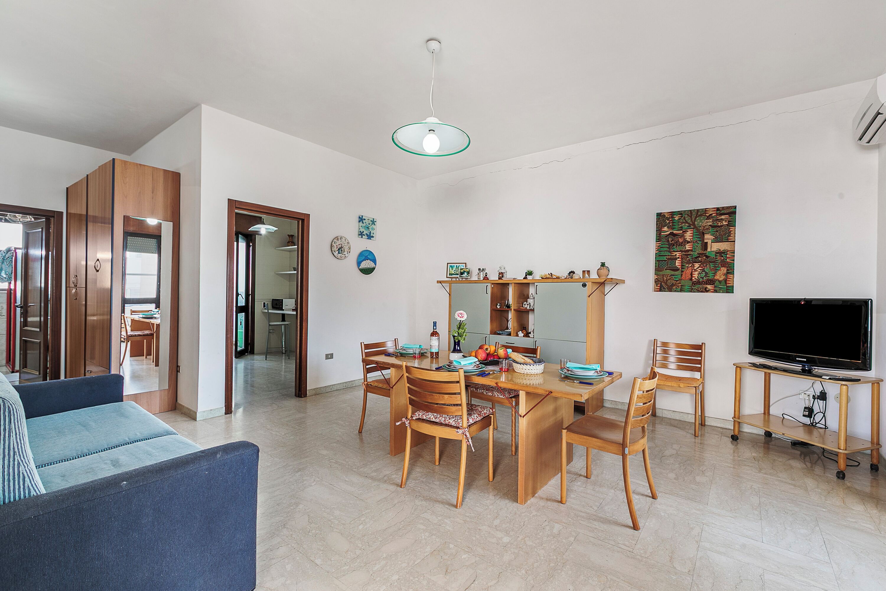 21-inch TV with cable channels