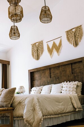 Grand Room, 1 King Bed, Ocean View