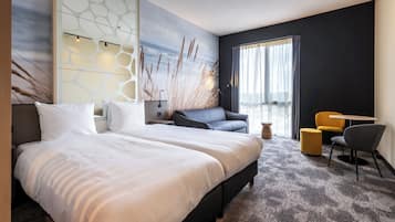 Kahden hengen luksushuone (yksi tai kaksi sänkyä) | Minibaari, tallelokero huoneessa, pimennysverhot, ilmainen Wi-Fi