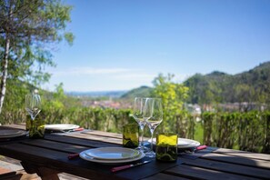 屋外ダイニングエリア