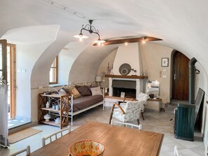 Fireplace - Materin: cozy chalet nestled in nature with private garden and forest (Piemonte)