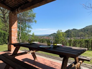 屋外ダイニングエリア