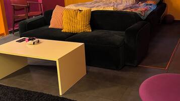 1 chambre, fer et planche Ă repasser, Wi-Fi gratuit, draps fournis