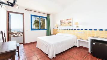 Cofres nos quartos, Wi-Fi de cortesia, roupa de cama