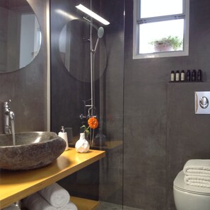 Bathroom - Anita Rooms & Suites (Milos)
