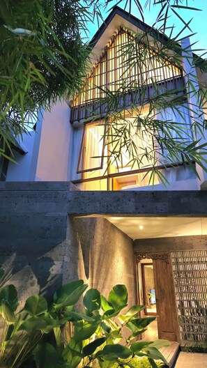 Front of property - Pulang Villas Pererenan by Nakula (Canggu)