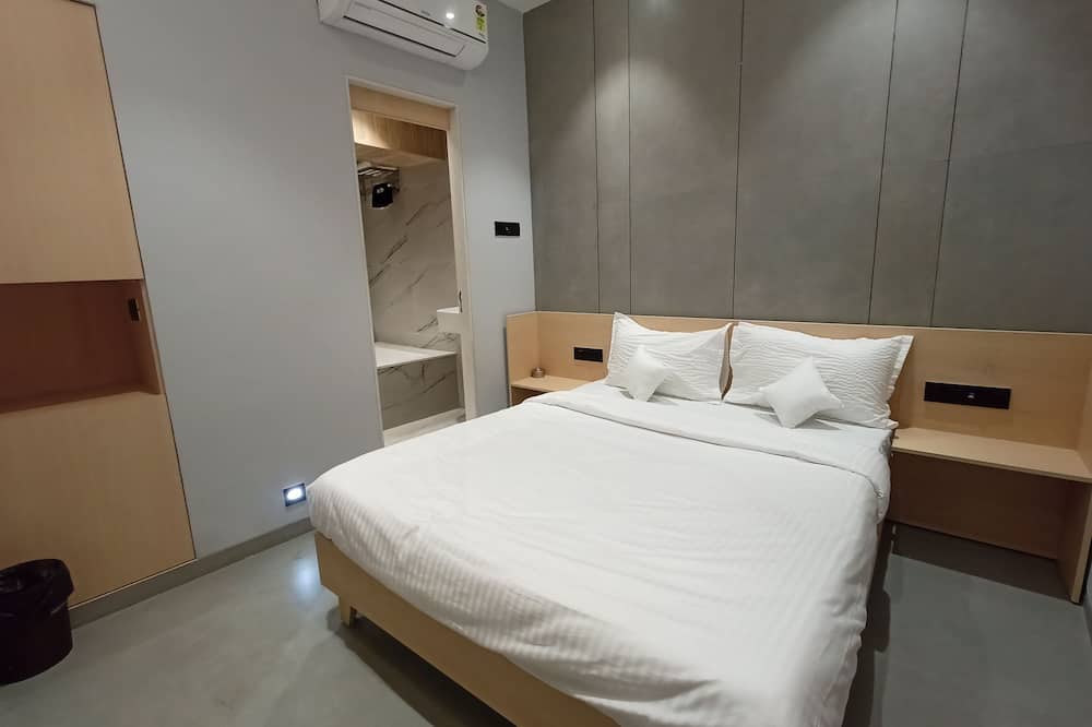 Hotel Golden Suites - Near Nesco