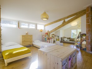 4 bedrooms, iron/ironing board, WiFi, bed sheets - Waikiki Family House: Nature, Pin, Piscine, Ocean et Forêt à Pied (Labenne)