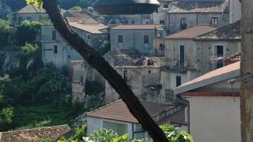 Vue depuis lâhĂ©bergement