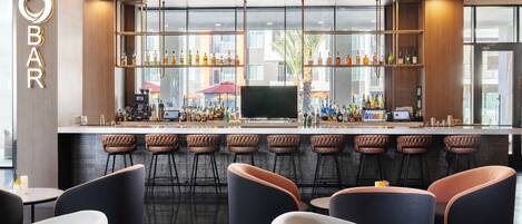Lobby-lounge