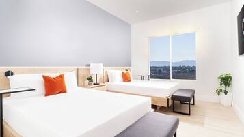 Allergivenligt sengetøj, pengeskab på værelset