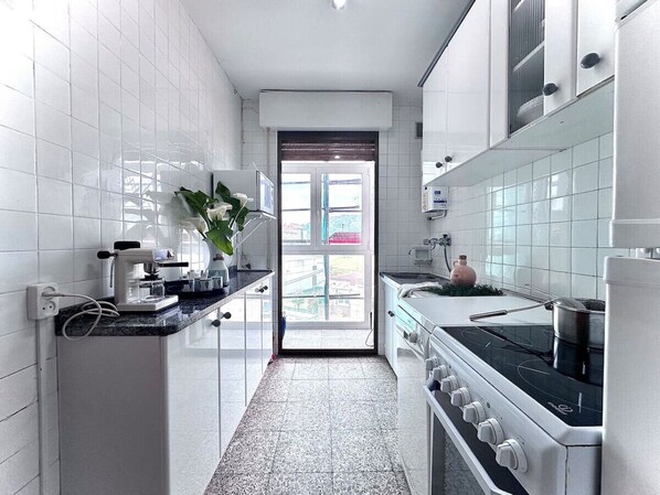 微波爐、焗爐、洗碗機、多士爐