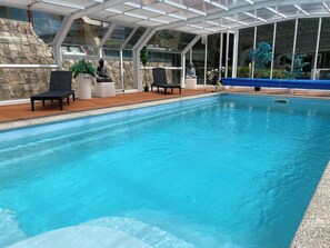 Innenpool, beheizter Pool