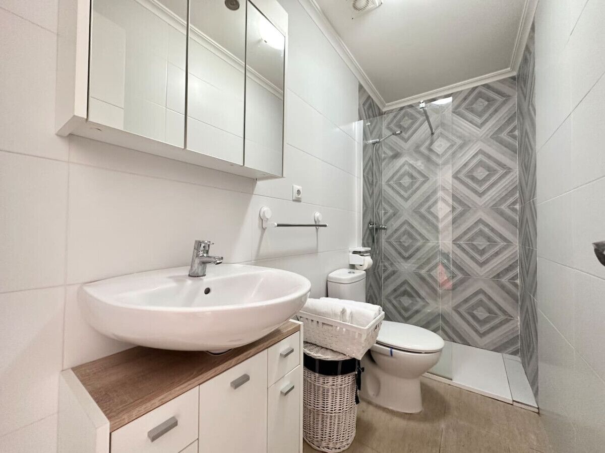 Hair dryer, towels
