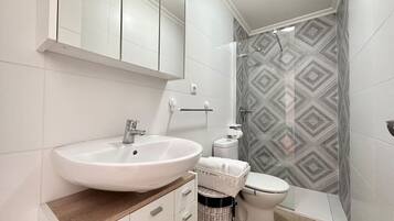 Hair dryer, towels