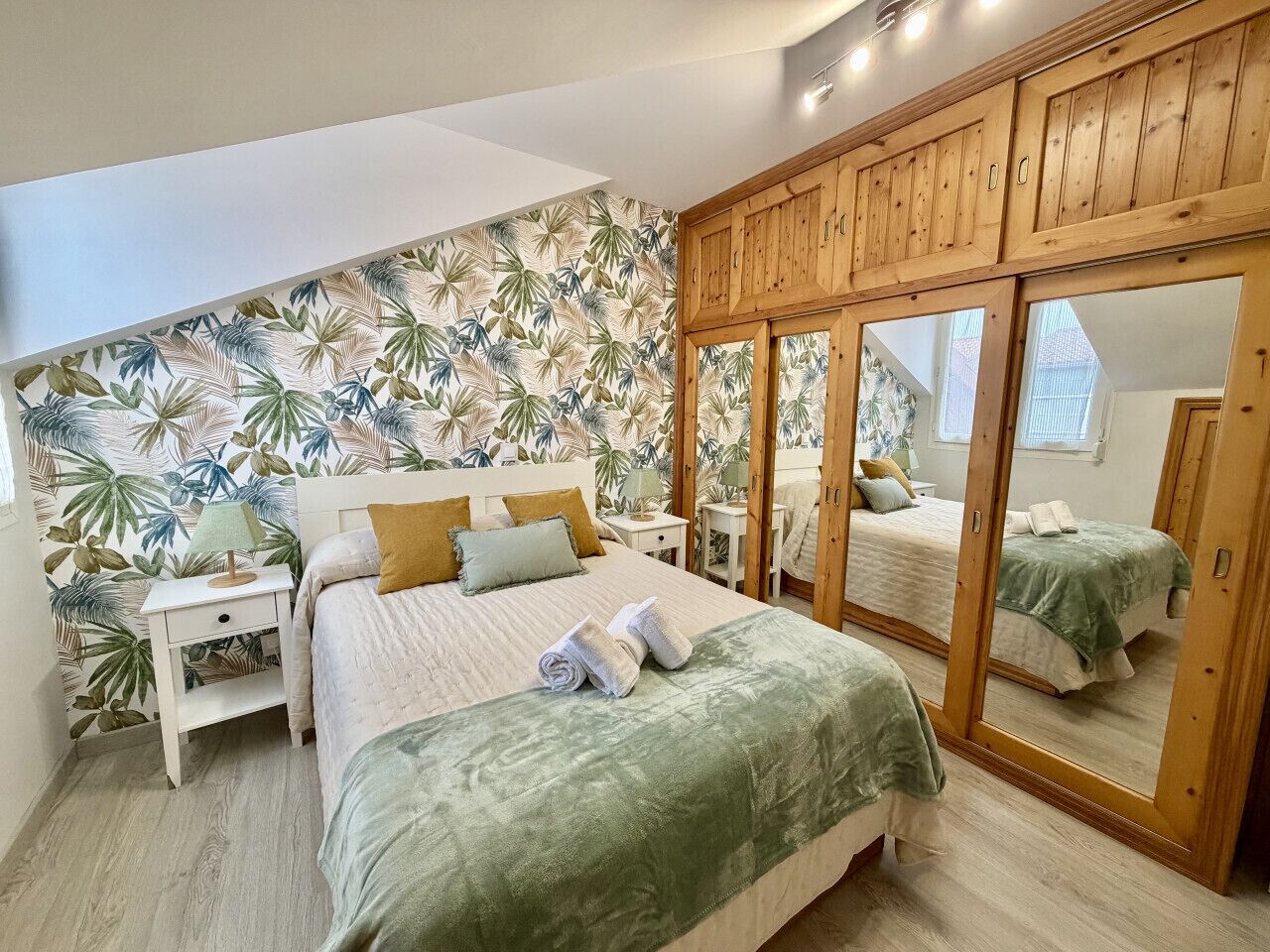 1 bedroom, iron/ironing board, bed sheets