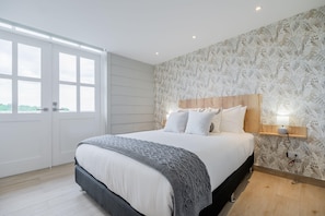 3 dormitorios, escritorio, wifi y ropa de cama