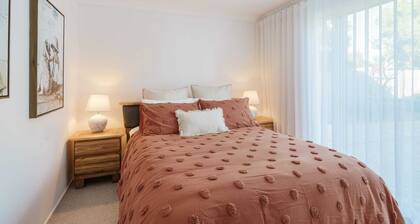 Battery Hill Pet-Friendly Poolside Paradise