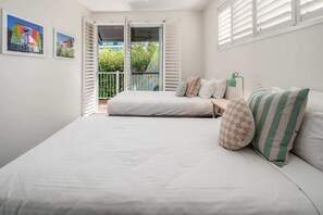 3 soveværelser, skrivebord, strygejern/strygebræt, weekendseng