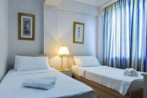City Twin Room | Premium bedding, desk, laptop workspace, soundproofing