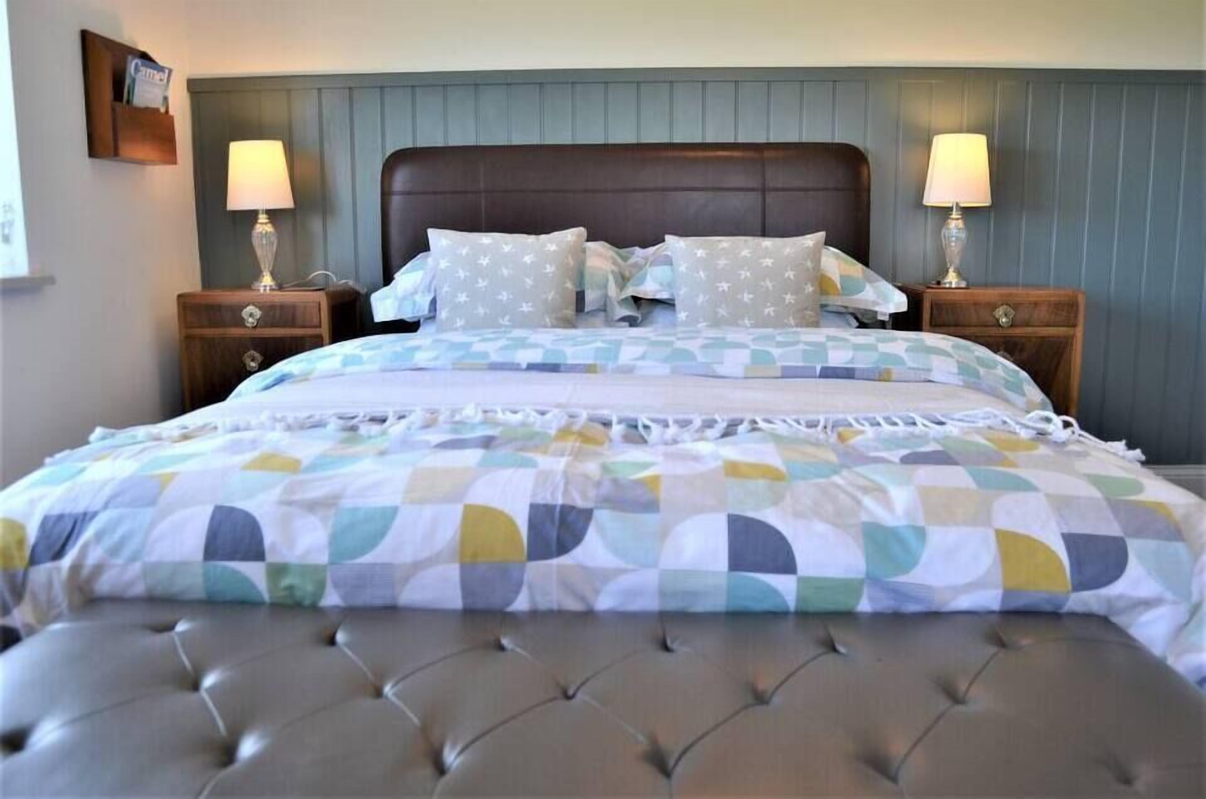 Deluxe Room, Hill View | In-room safe, free WiFi, bed sheets