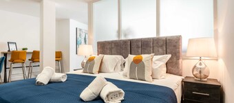 Modern Studio Apartment in Central Rotherham