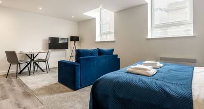 Contemporary Studio Apartment in Central Rotherham