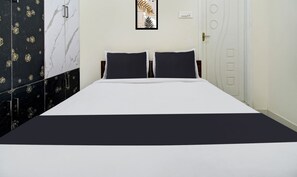 Classic Double or Twin Room | Bed sheets - OYO RSL GUEST HOUSE (Guntur)