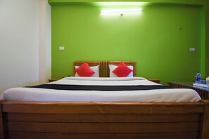 Classic Double or Twin Room - OYO RAM NAGAR (Haridwar)