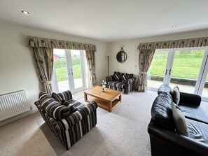 Smart TV, fireplace, table tennis - Coastal Cottage - Balcony sleeping 10 in 4 bedrooms - refurbished (Filey)