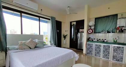 6 - Studio in Vile Parle near NM college