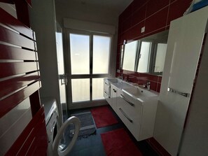 Hair dryer