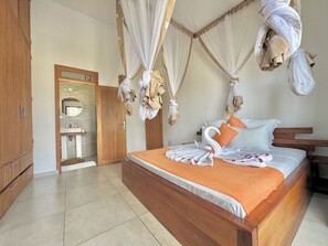 3 chambres, fer et planche à repasser, Wi-Fi, draps fournis