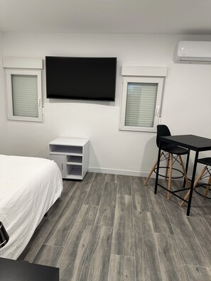 1 dormitori, wifi i roba de llit 