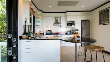 Villa, 2 chambres, vue mer | Cuisine privée