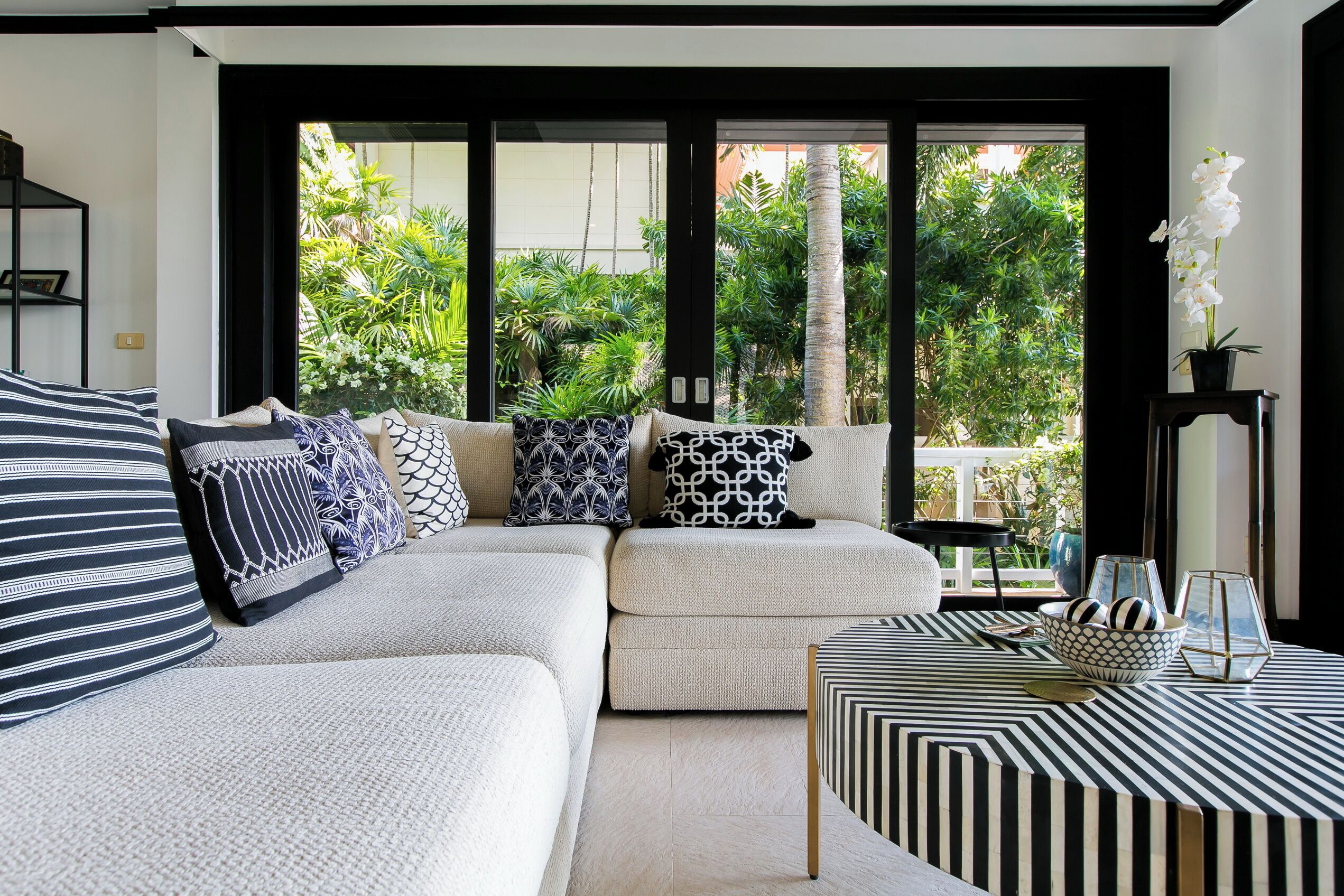 Villa, 2 Bedrooms, Sea View | Living area