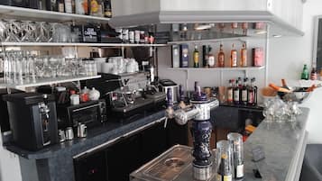 Bar (en la propiedad)