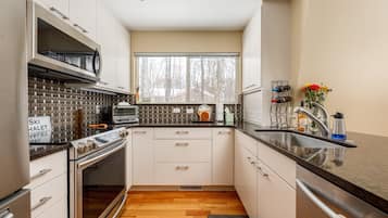 Casa familiar | Cocina privada | Frigorífico, microondas, lavavajillas y arrocera